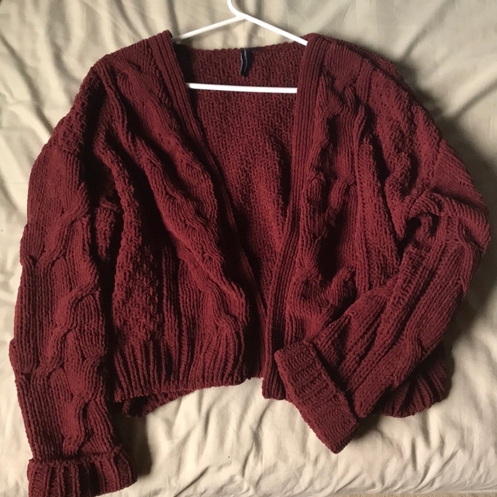 Cozy& soft cardigan in bordeaux